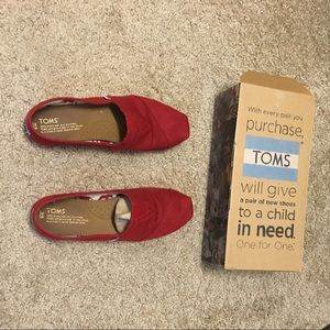 Toms red canvas classic!